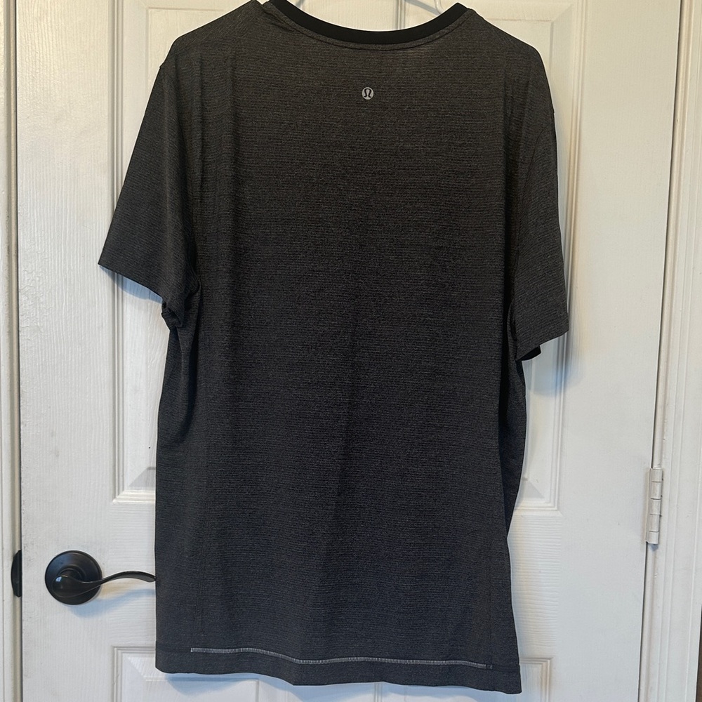 lululemon athletica Men's Charcoal Tee